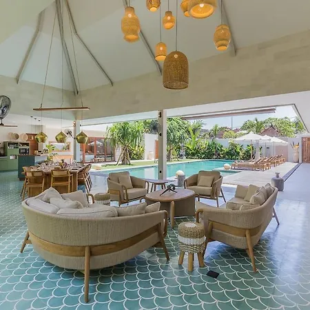Villa Jinjah Soul Luxury 5Br Villa,18M Pool & Garden